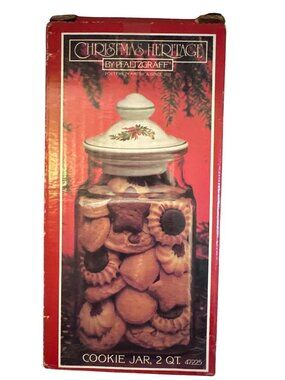 Christmas Heritage By Pfaltzgraff 2 Qt Ceramic Holiday Cookie Jar Vintage Dinner